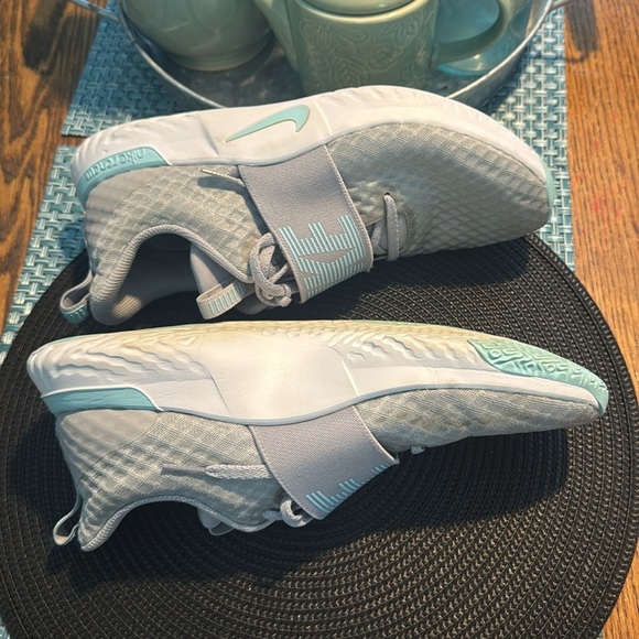 Nike Womens Renew In Season TR 9 Gray Running Shoes Sneakers - Size 10 - Picture 3 of 5